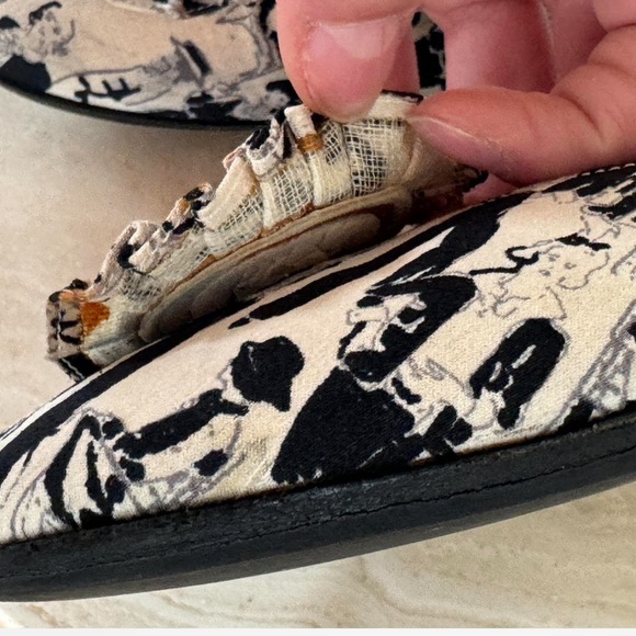 Vintage Chanel black and white Coco silk ballerina's with rosette - Picture 7 of 7